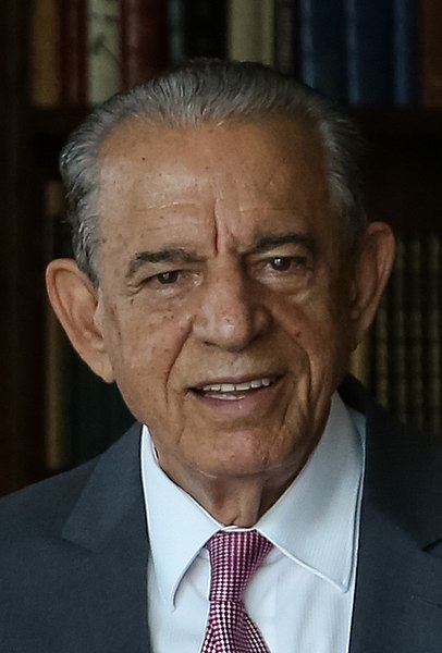 Íris Rezende 